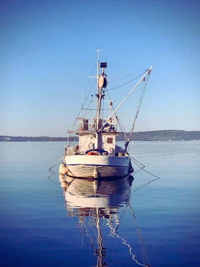 fishing boat images